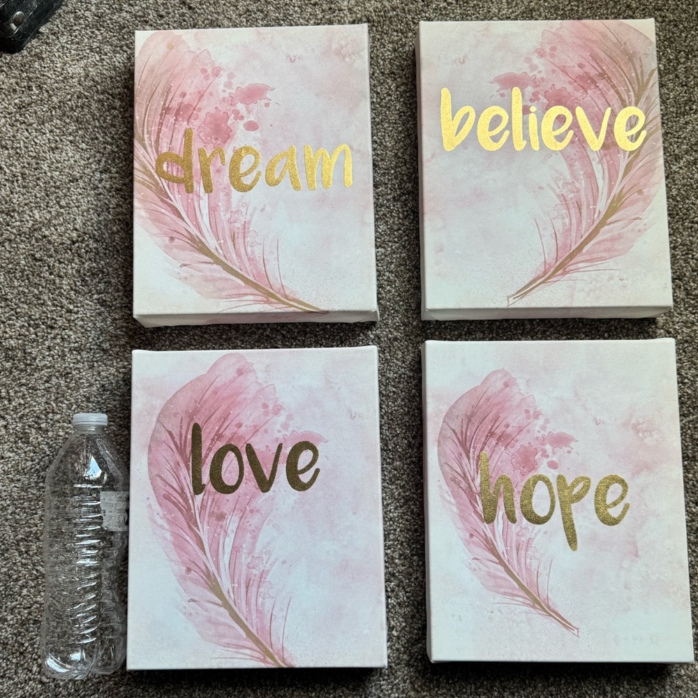 Canvas wall decor